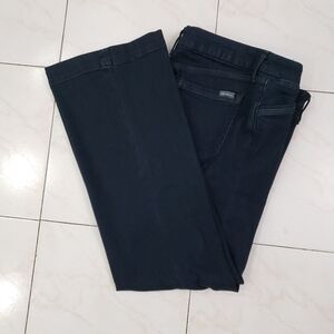 Eddie's Bauer women Dark Blue Jeans. Size P8.